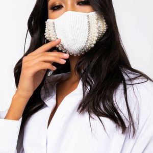 Fashion mask